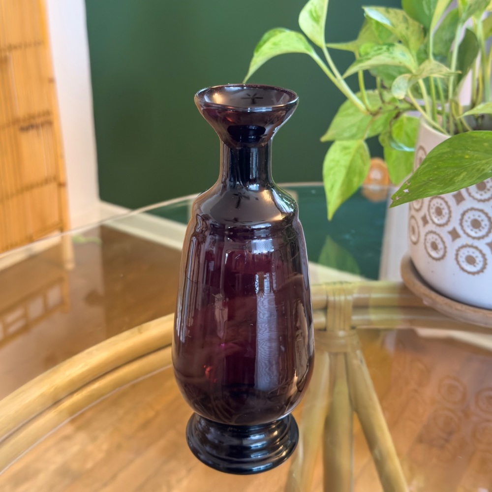 Vintage Empoli Italian Amethyst Purple Glass Vase Art